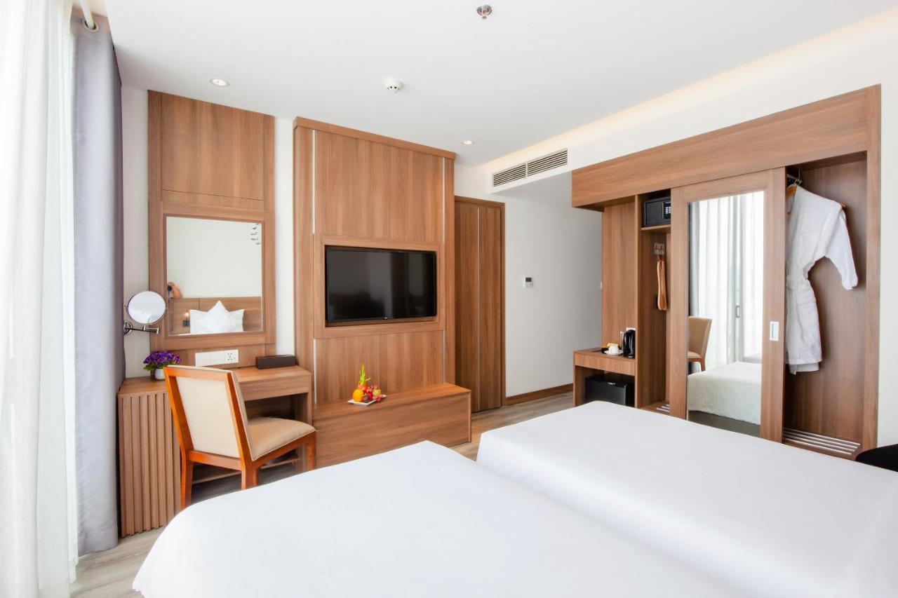 Merlot Hotel Nha Trang Extérieur photo